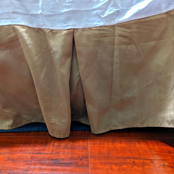 BED SKIRT Gold Queen - Picture 3 of 4